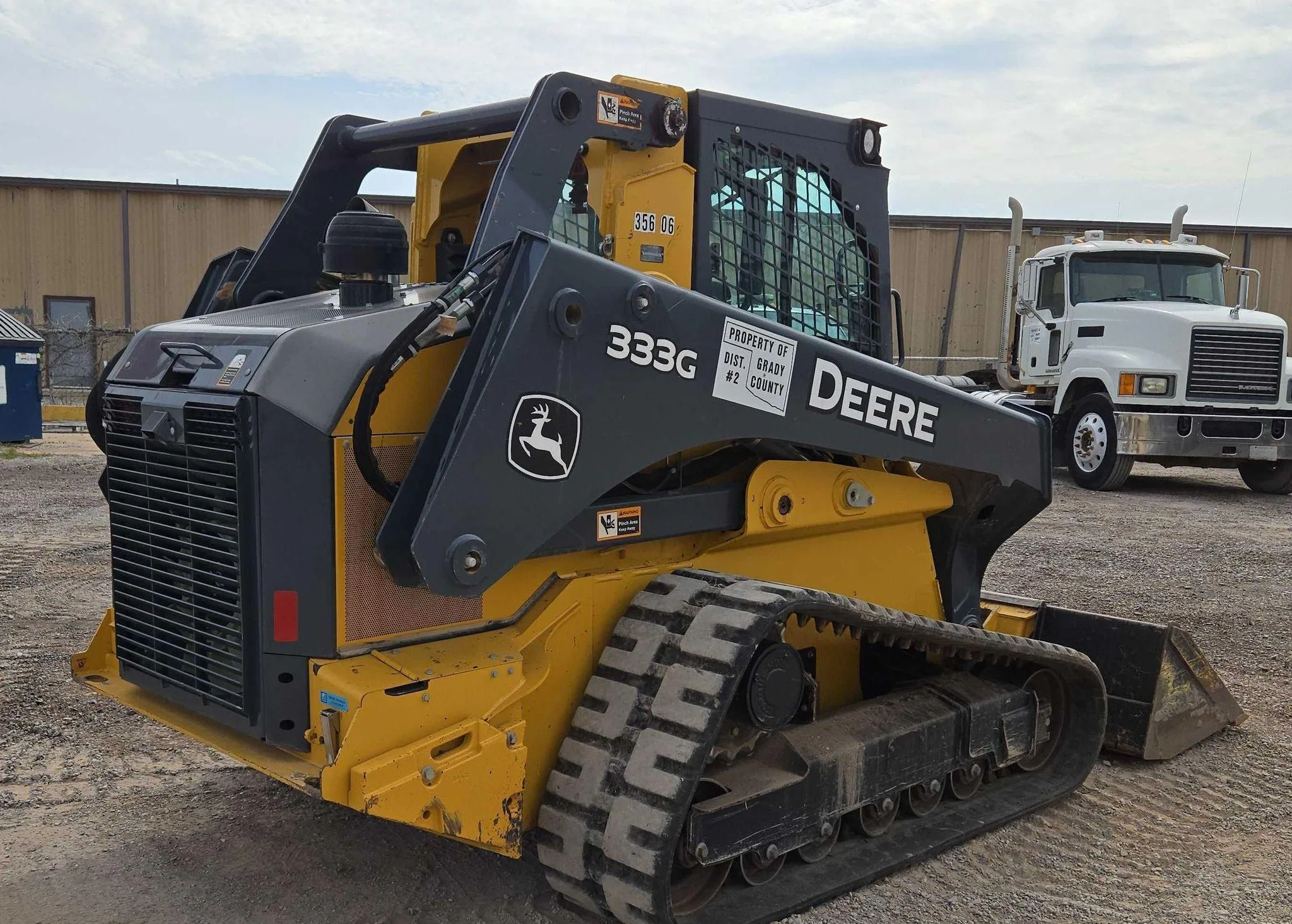 2018 John Deere 333G
