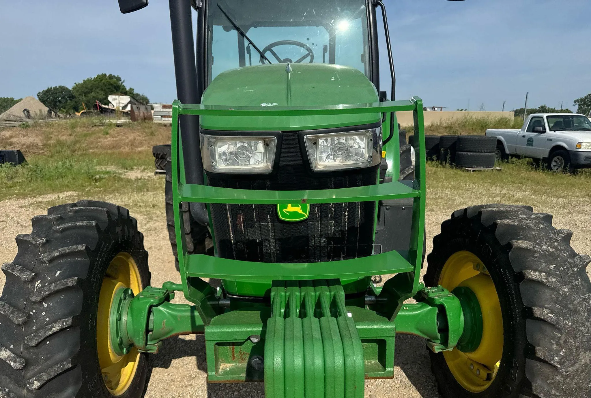 2019 John Deere 5100E