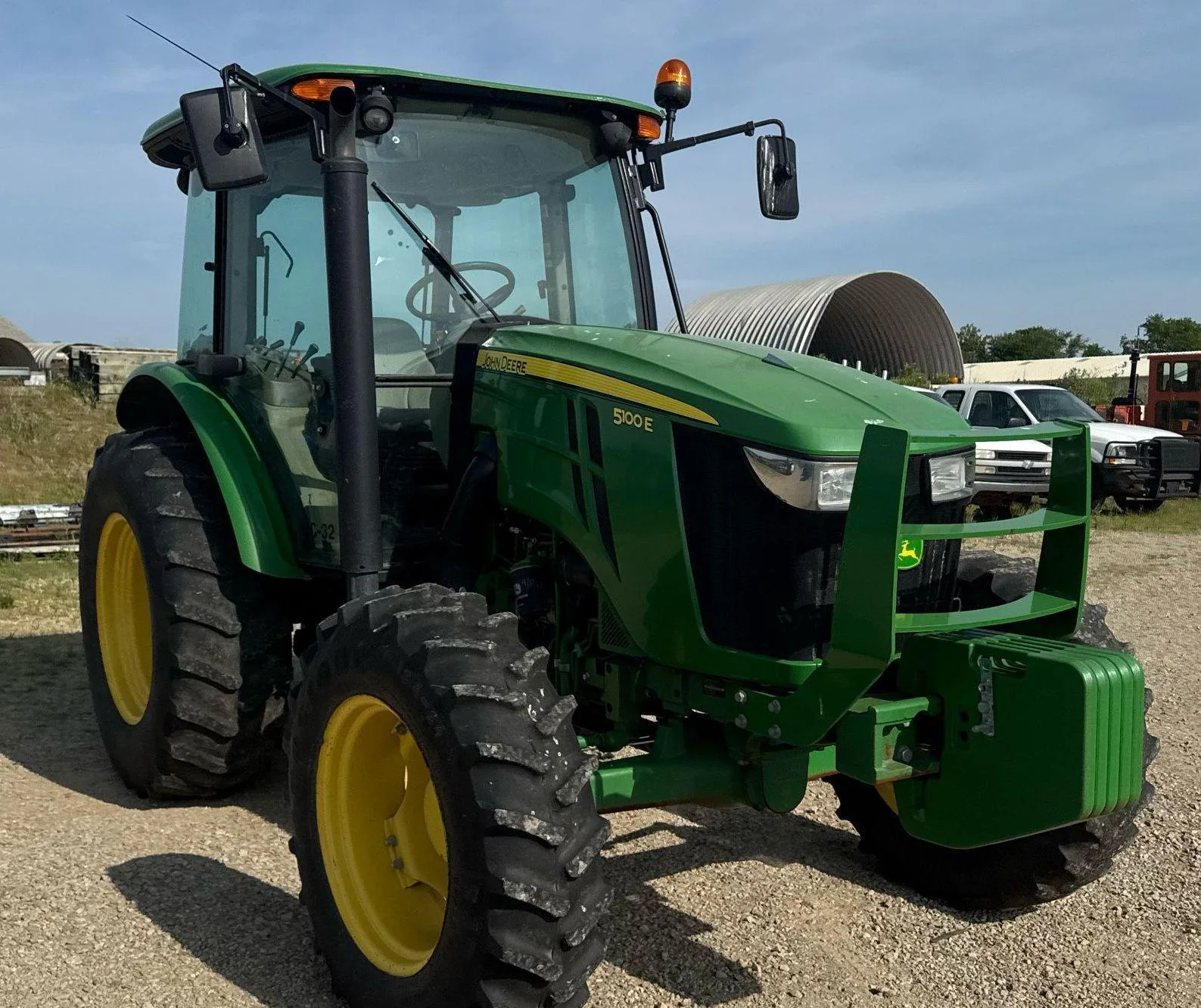 2019 John Deere 5100E
