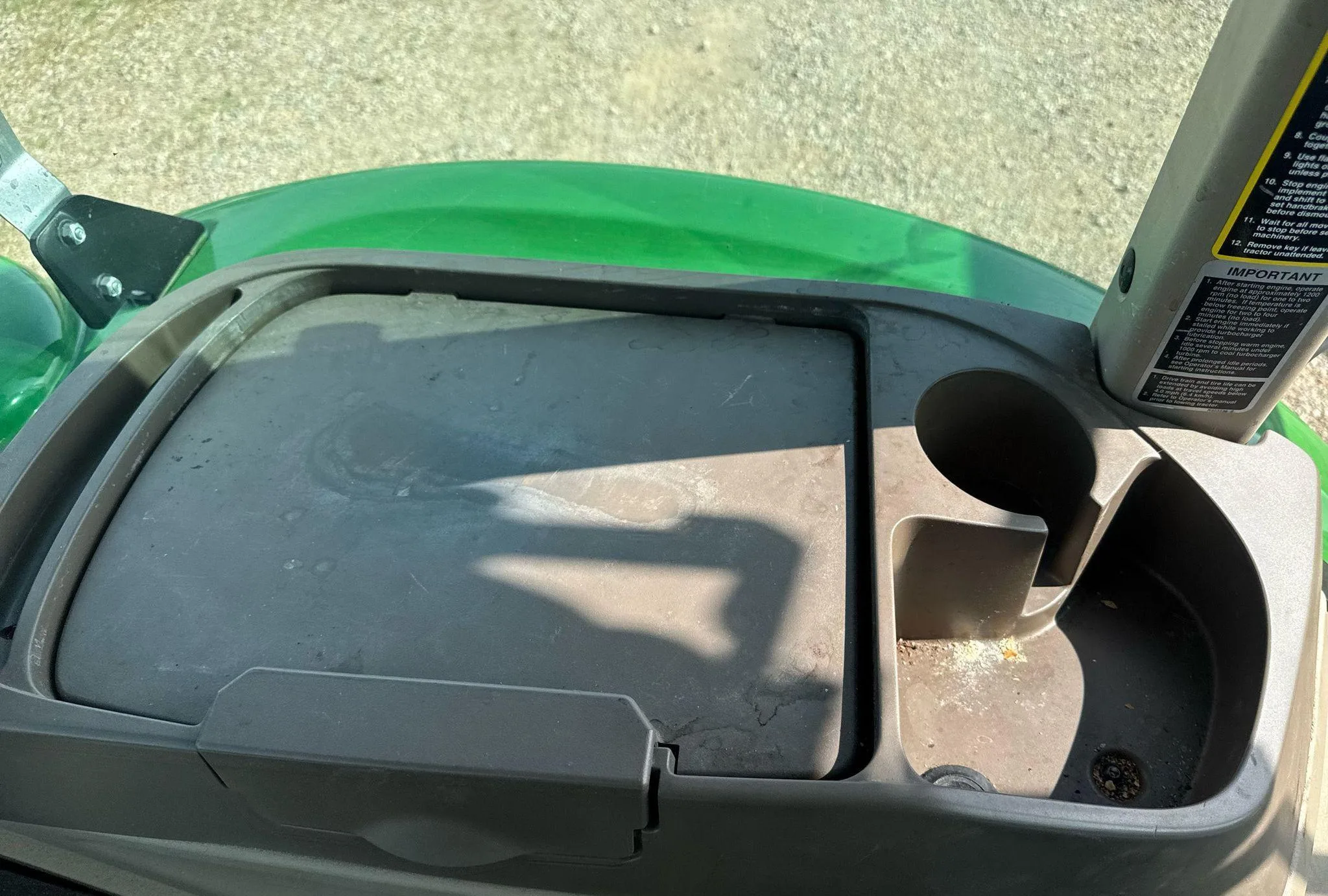 2019 John Deere 5100E