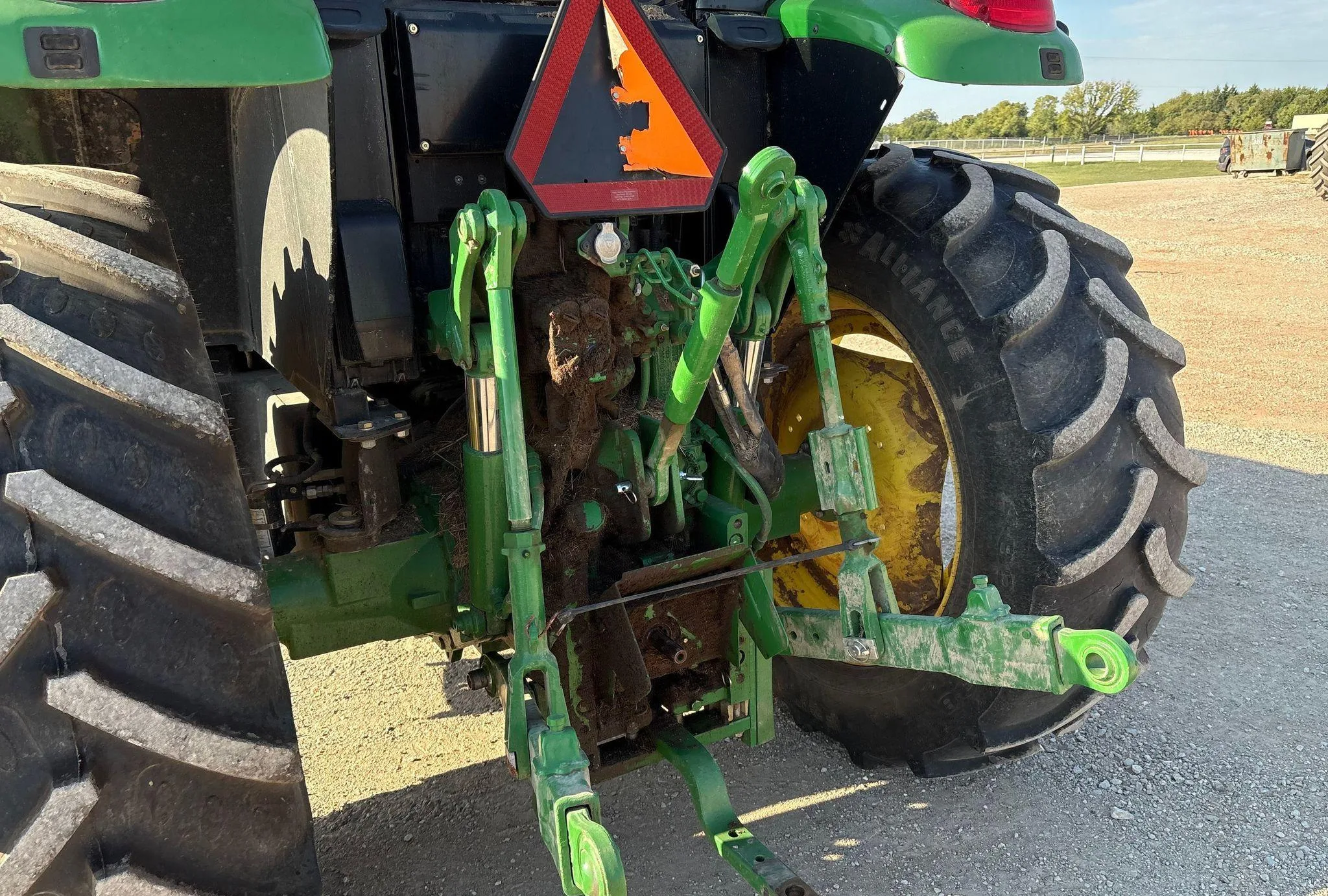 2016 John Deere 6120M