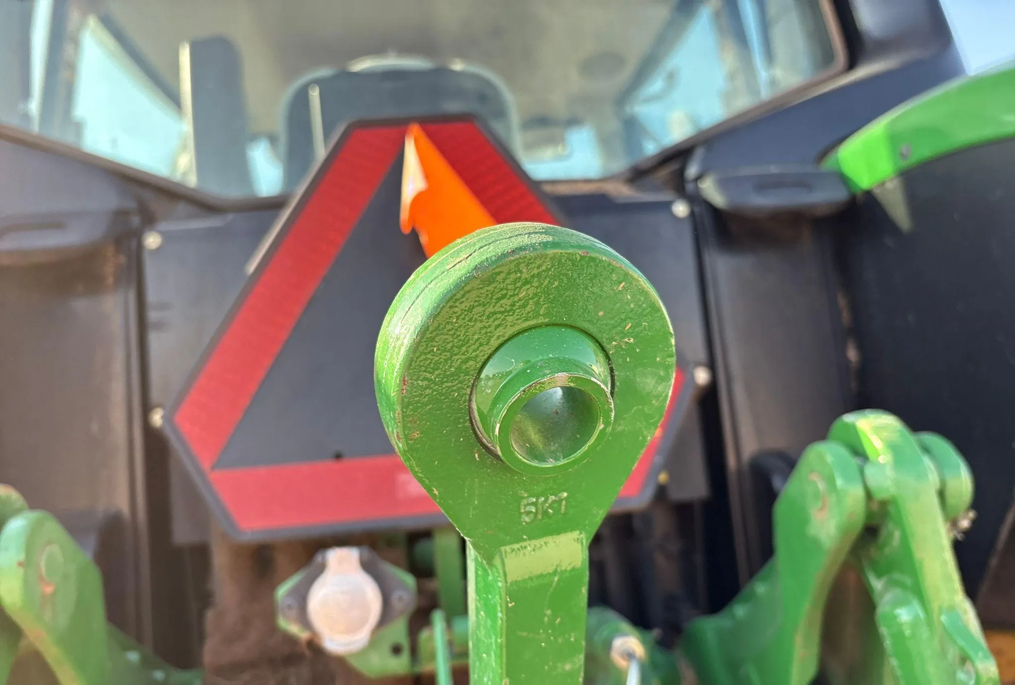 2016 John Deere 6120M