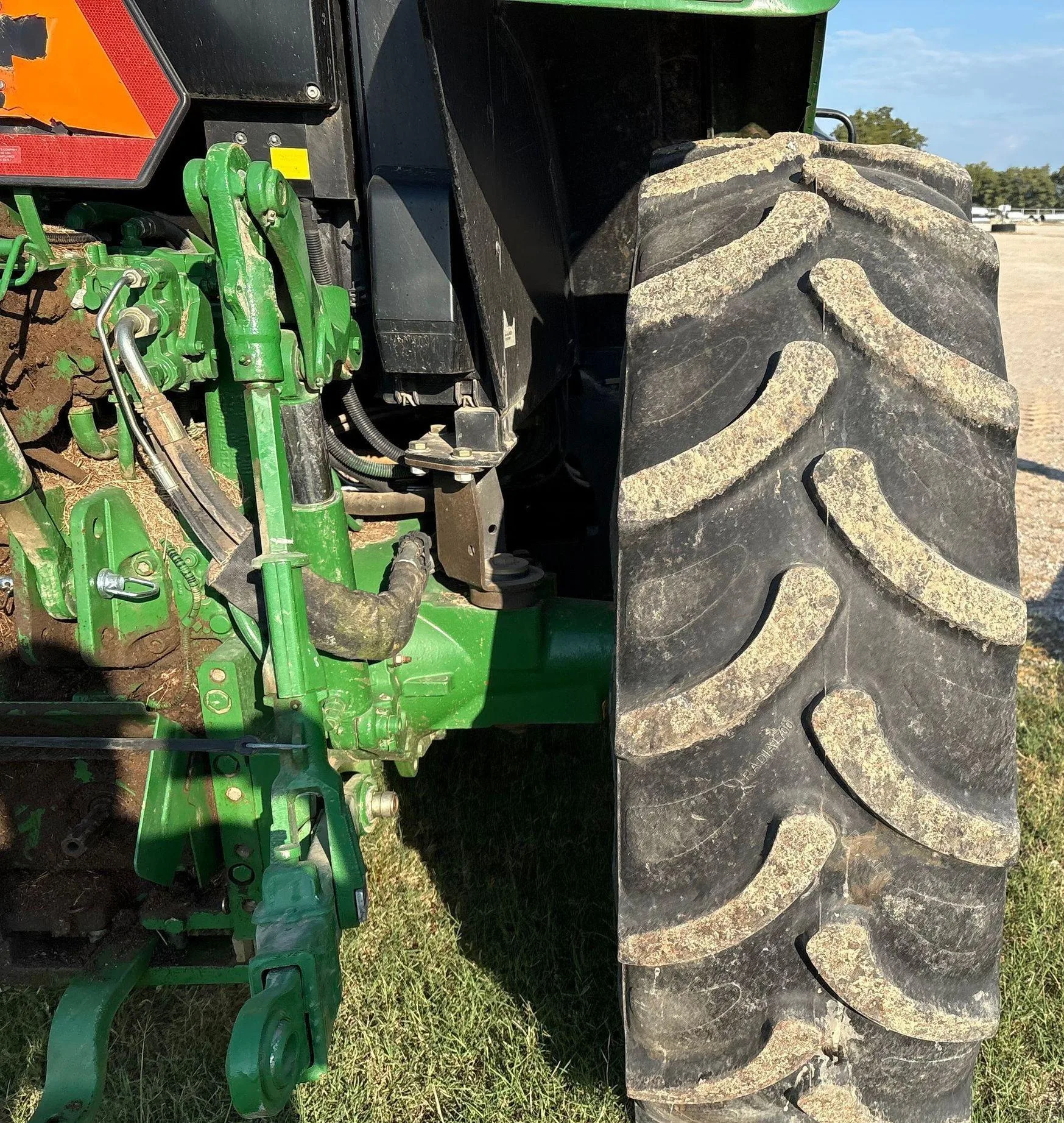 2016 John Deere 6120M