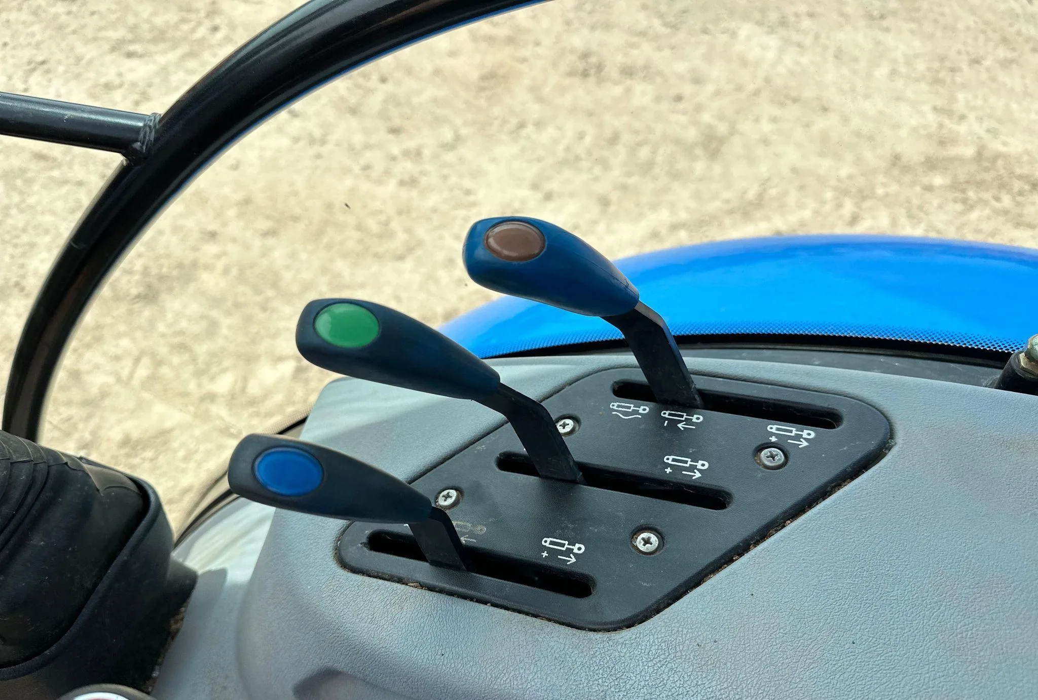 2020 New Holland Workmaster 120