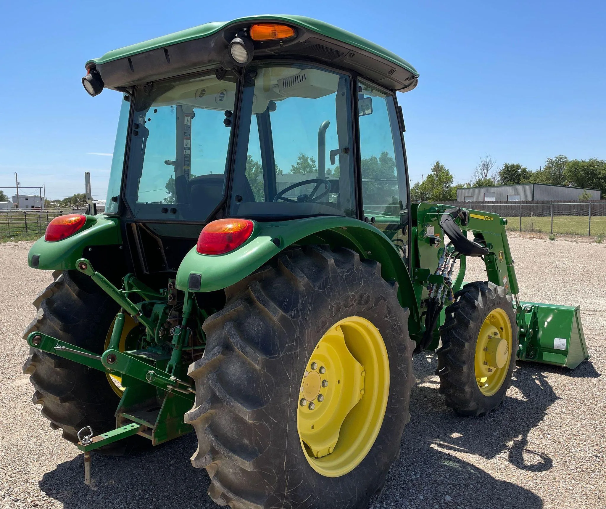 2018 John Deere 5075E