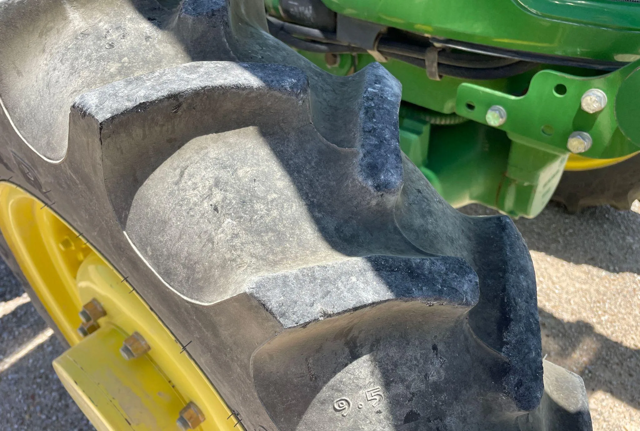 2018 John Deere 5075E