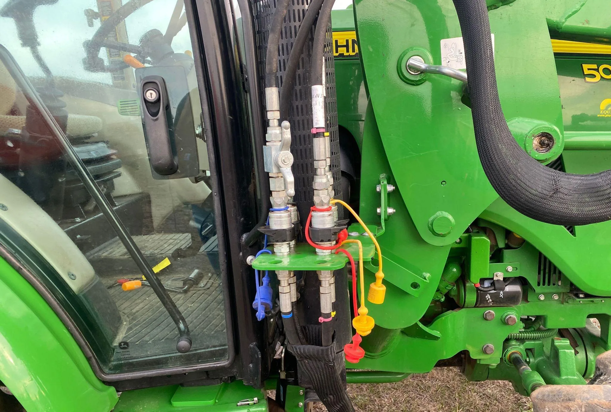 2017 John Deere 5065E