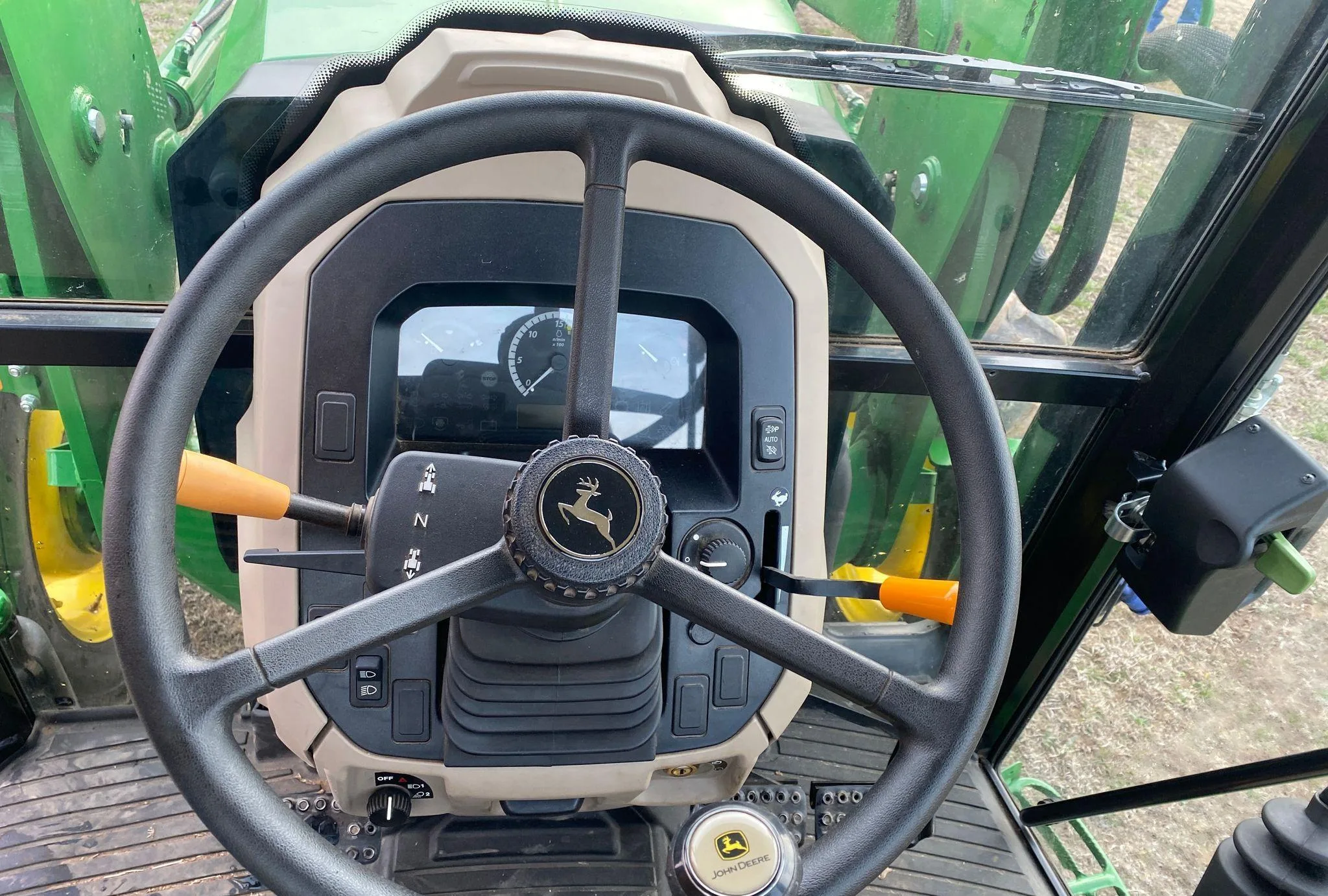 2017 John Deere 5065E