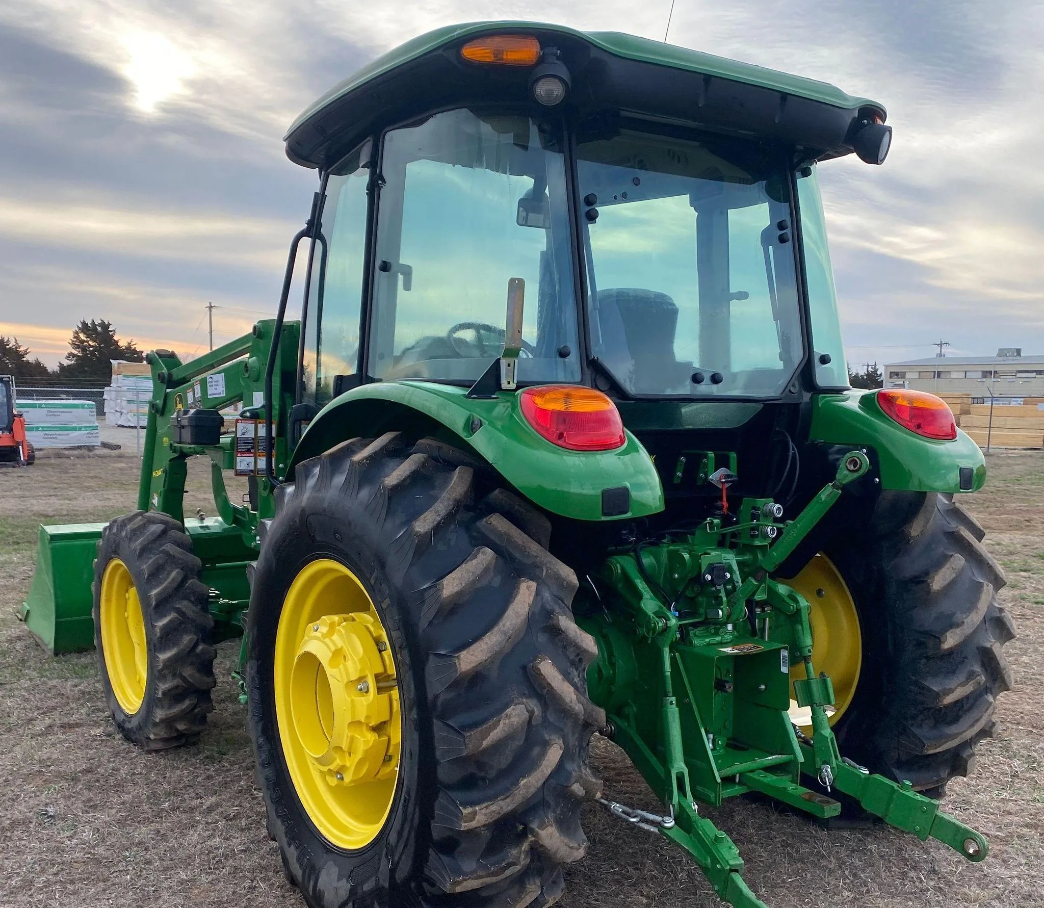 2017 John Deere 5065E